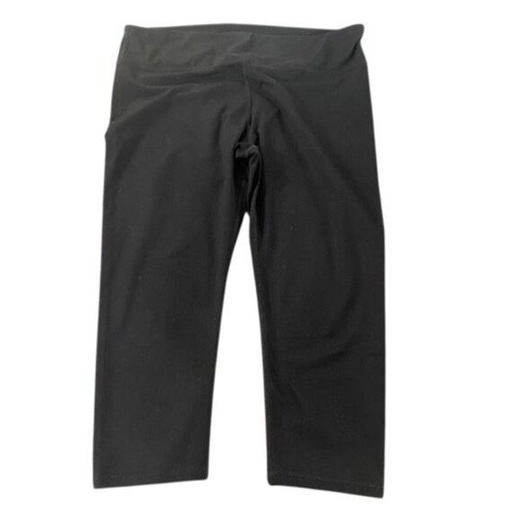 Fabletics large black athletic cropped leggings - Picture 1 of 5
